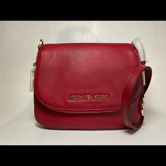 selling my mk bag - Picture 2 of 3